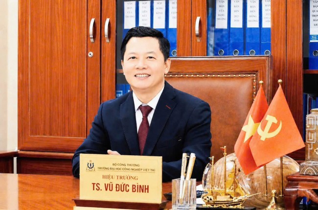 Bộ Công Thương bổ nhiệm Hiệu trưởng, các Phó Hiệu trưởng Trường Đại học Công nghiệp Việt Trì